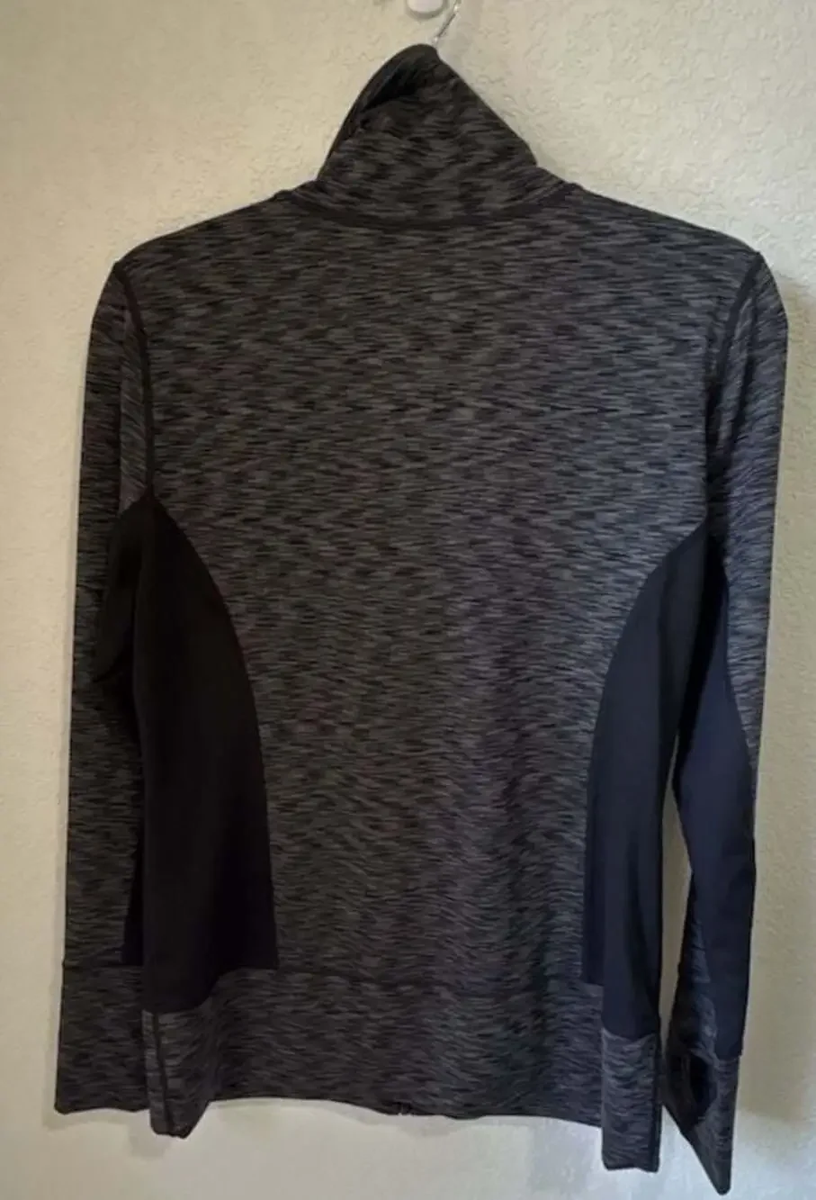 Ideology Women's Black and Gray Full-Zip Active Jacket with Thumb Holes, Size L